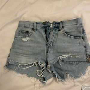 PISTOLA DENIM SHORTS